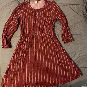 Lightly worn! Old Navy Long Sleeved Dress